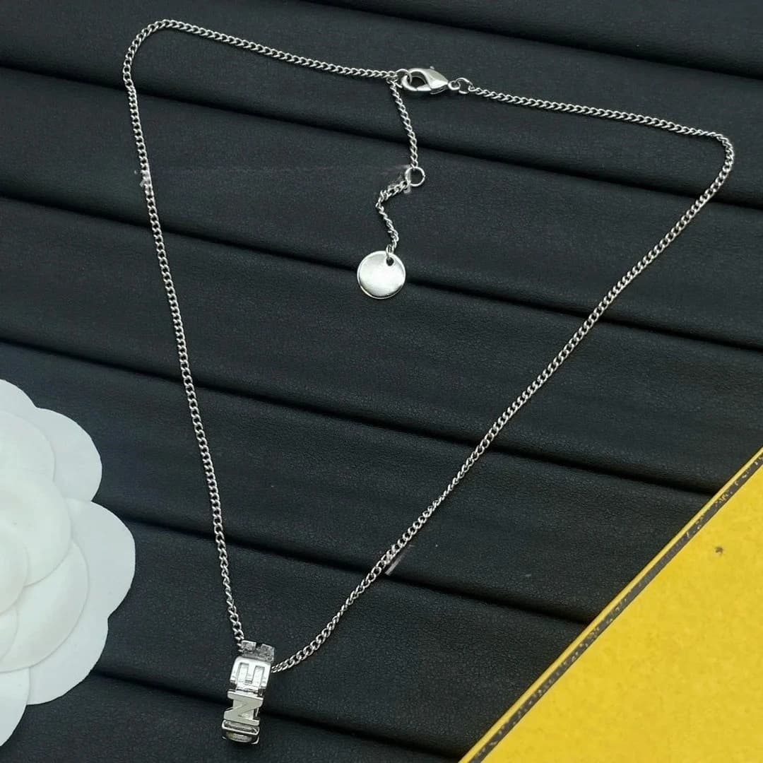 Women's ring necklace, high-end fashion, versatile chain with women's clavicle