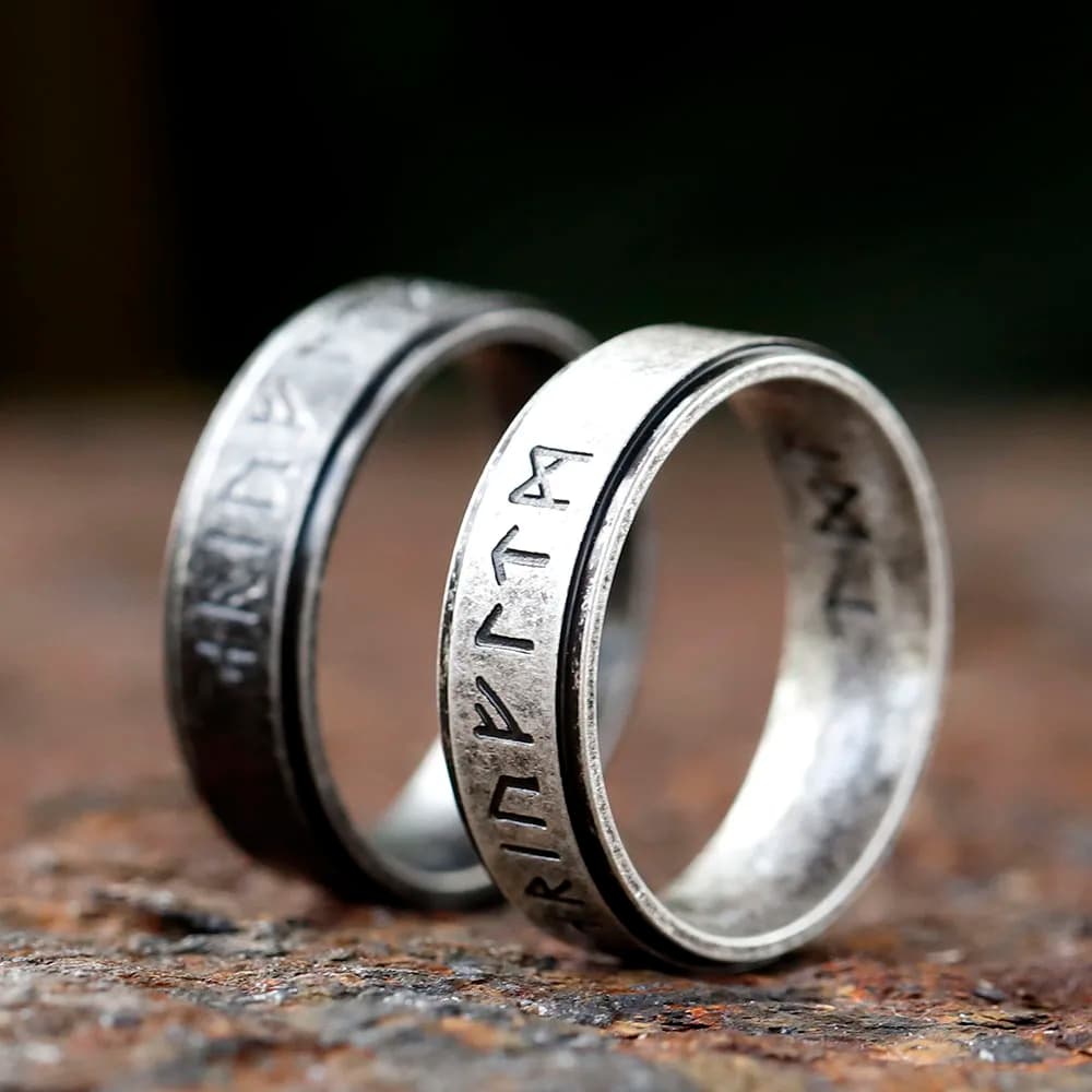 2025 nuovo anello con rune vichinghe in acciaio inossidabile Rune in stile nordico Potenti amuleti Gioielli vintage con coppia nordica di Odino