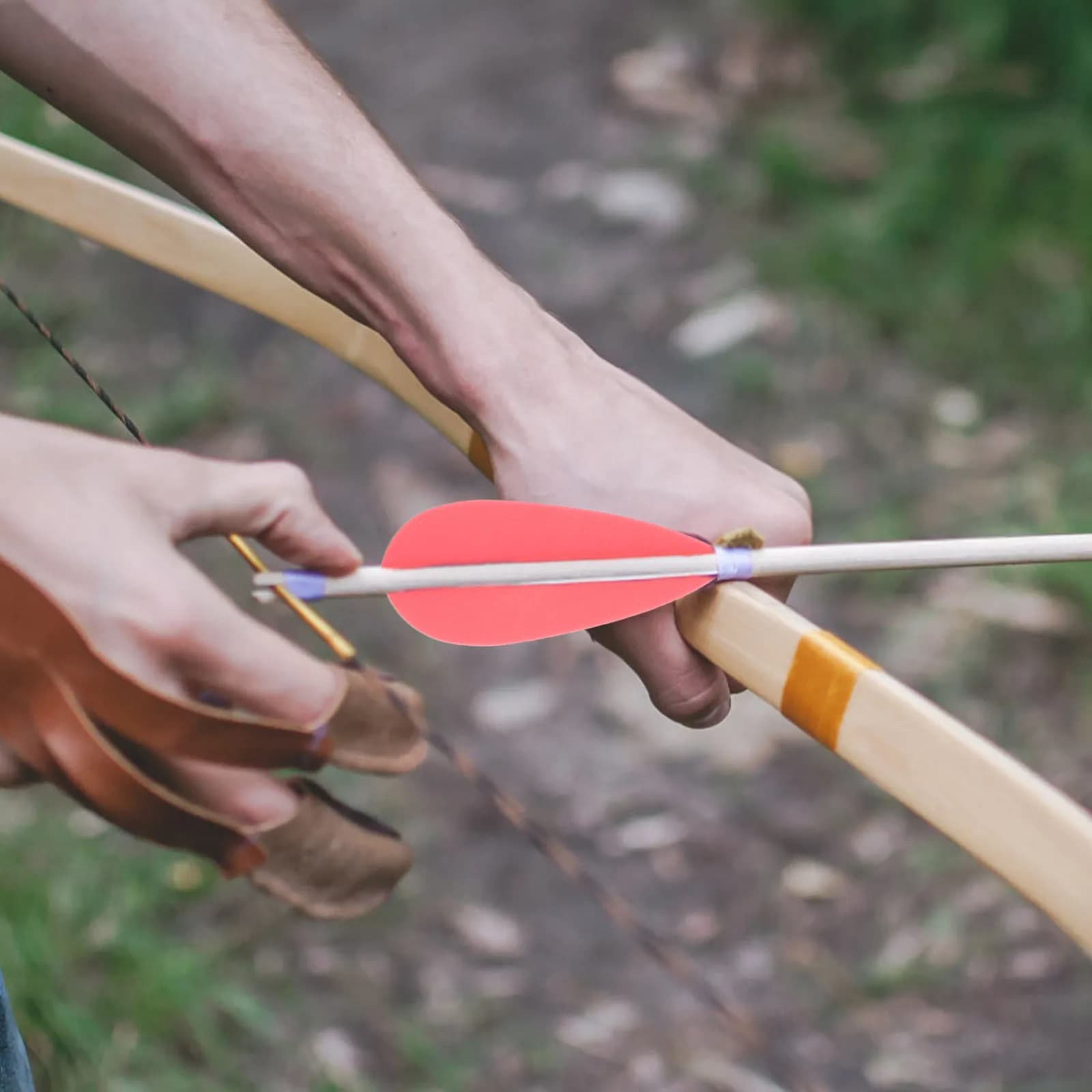 20 Alette per Tiro con l'Arco in Plastica, Leggere e Riutilizzabili, Piccole Alette Colorate per Tutti i Tipi di Frecce, per Tiro al Bersaglio e Allenamento