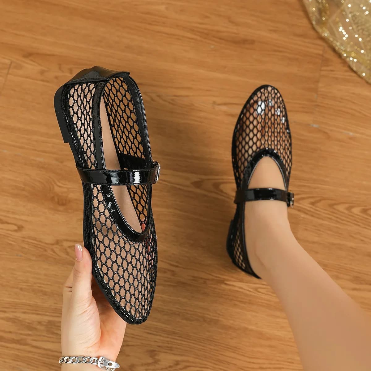 Scarpe da donna con punta tonda e fondo piatto, modello a rete traspirante, taglie grandi 35-45, scarpe a fascia singola.