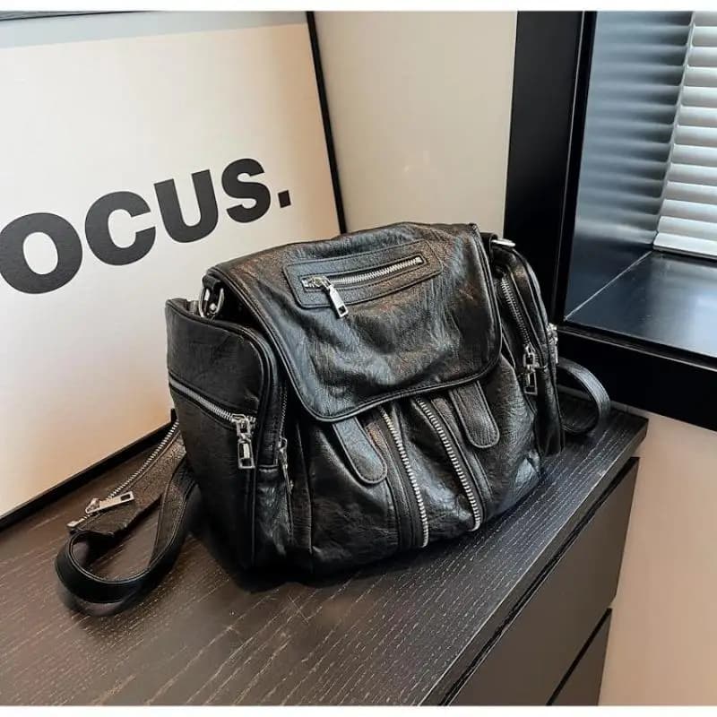European / American Fashion Motorcycle Style Large Capacity Backpack High-quality Leather Portable Multifunctional Backpack Tide