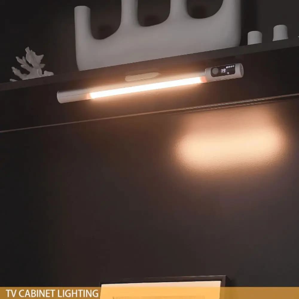 Luce Notturna Ricaricabile USB Tipo C con Sensore di Movimento, Magnetica, Display LED, Lampada da Scrivania Ricaricabile