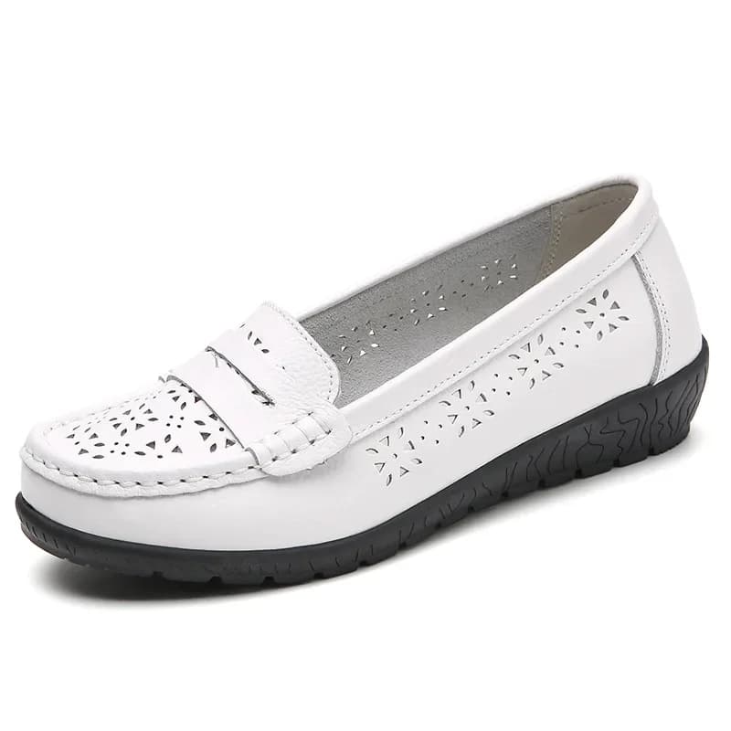 New Summer Women Breathable Slip-on Loafers Lady Soft-soled Non-slip Shallow Nurse Shoes Adult Mom Commuter Sandals Casual Shoes