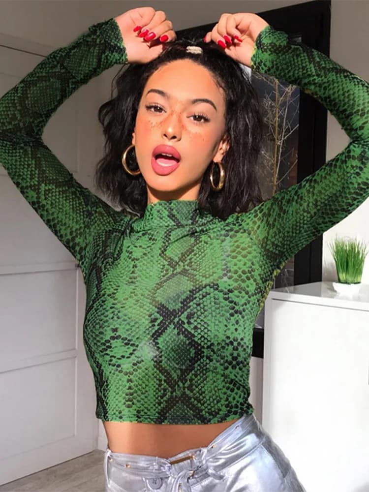 T-shirt casual con stampa serpente verde T-shirt da donna in rete a maniche lunghe T-shirt femminile in pelle di serpente trasparente con collo alto