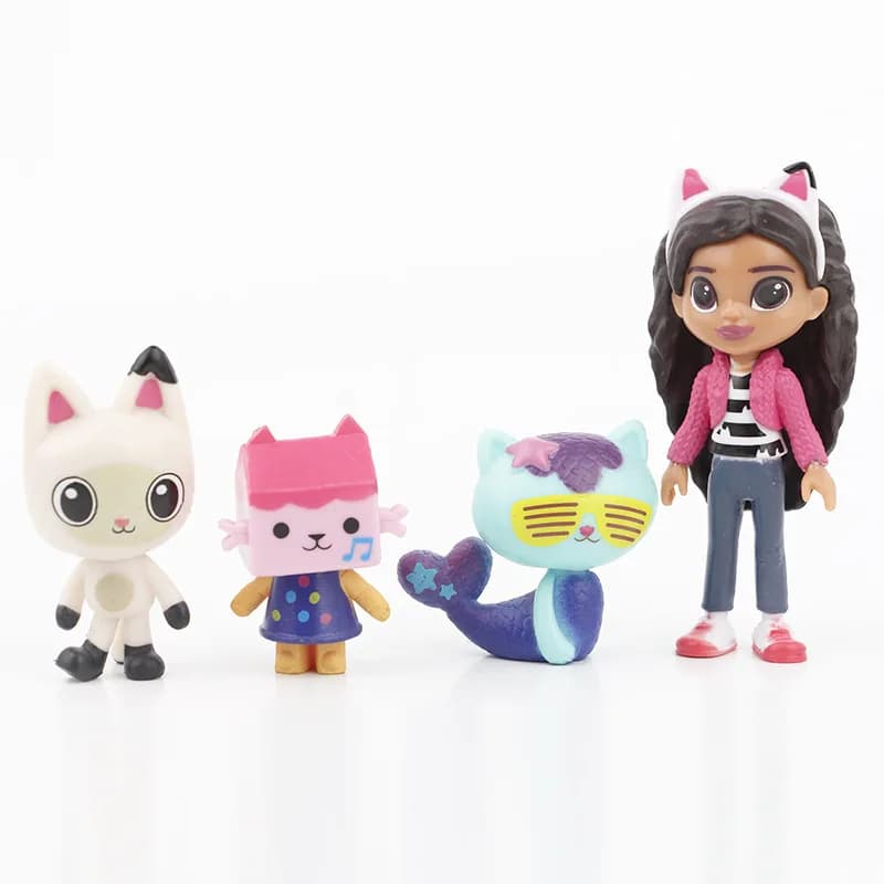Set di 13 Personaggi Anime di Gabby's Dollhouse, Giocattoli con Gatto Sorridente che Abbraccia Gaby, Bambole Mercat, Action Figure Cartoon, Regali di Natale e Compleanno per Bambini
