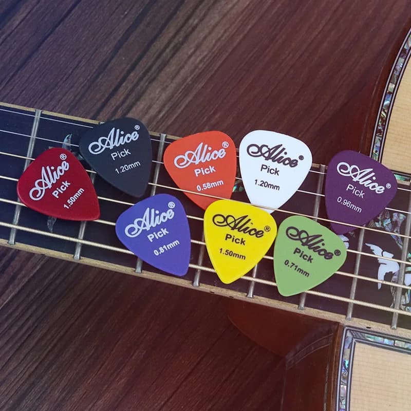 6/12/20/24PCS Premium Multicolor ABS Plettri per chitarra in plastica mista per chitarre elettriche acustiche Basso Ukulele JTBP02