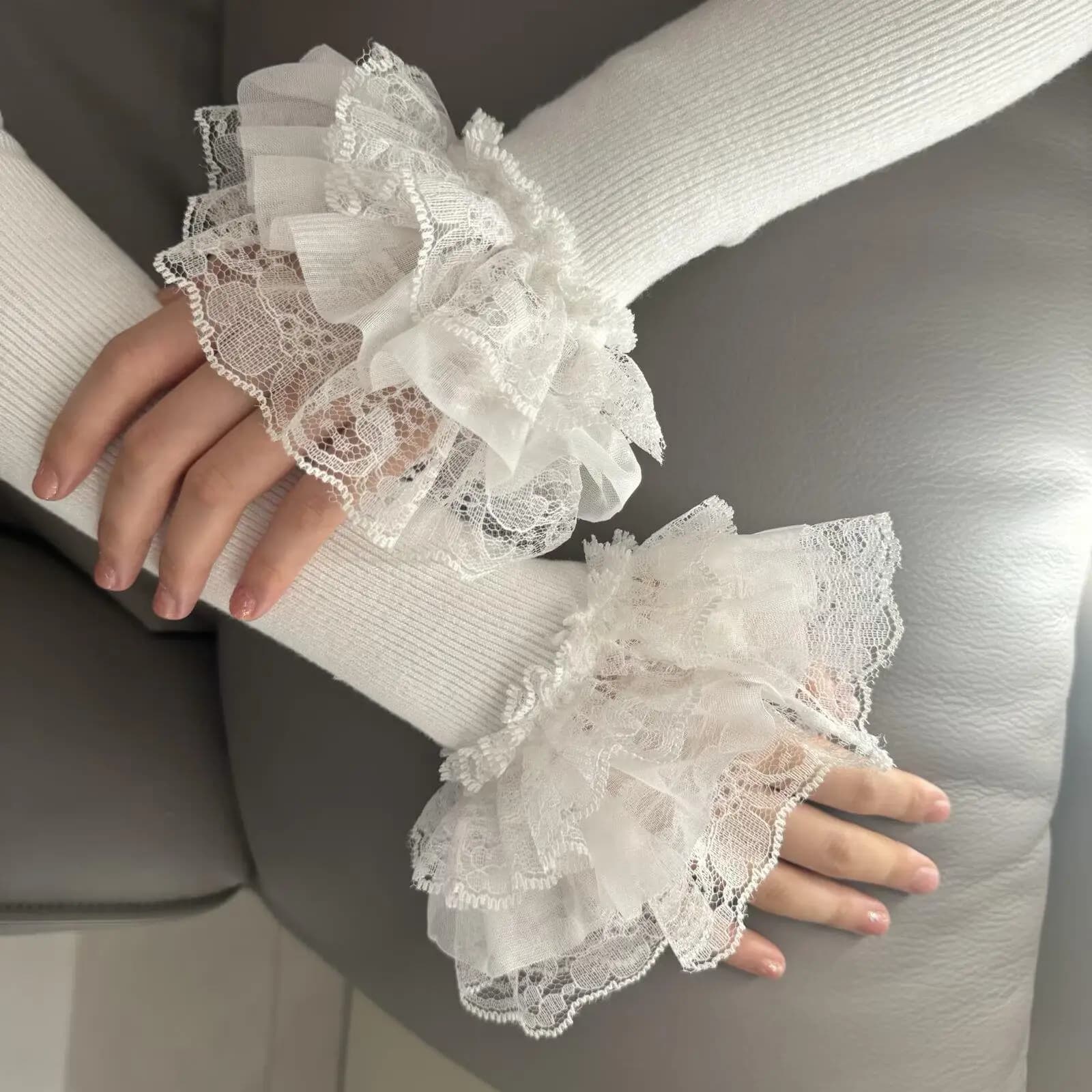 * Lolita hand sleeve patchwork knitted with volant in lace cuffs in horn shirt sleeves fake embroideries for woman girl
