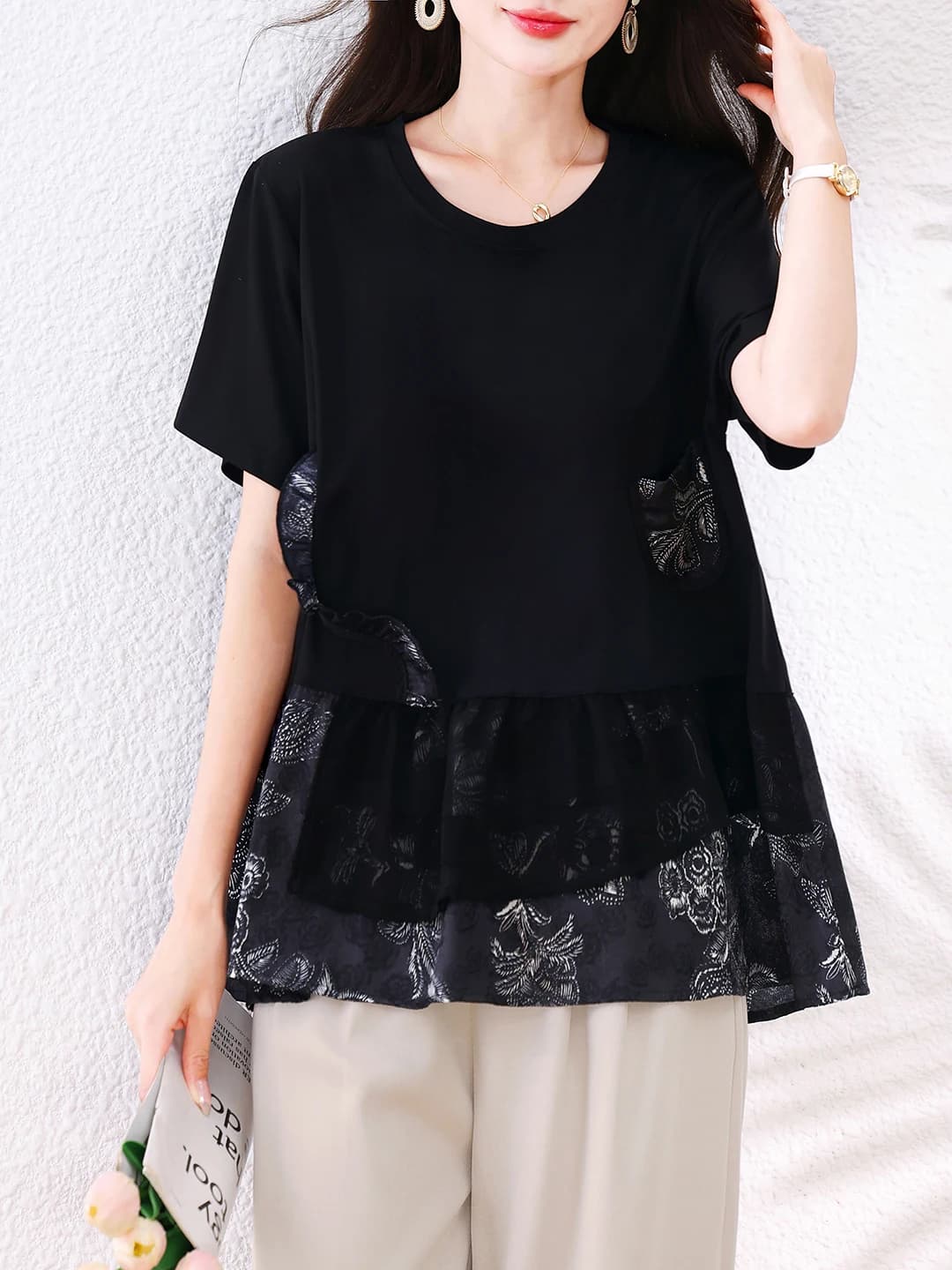 Camicia dimagrante a maniche corte di grandi dimensioni, top estivo da donna alla moda ed elegante che nasconde le formine, girocollo, lunghezza normale