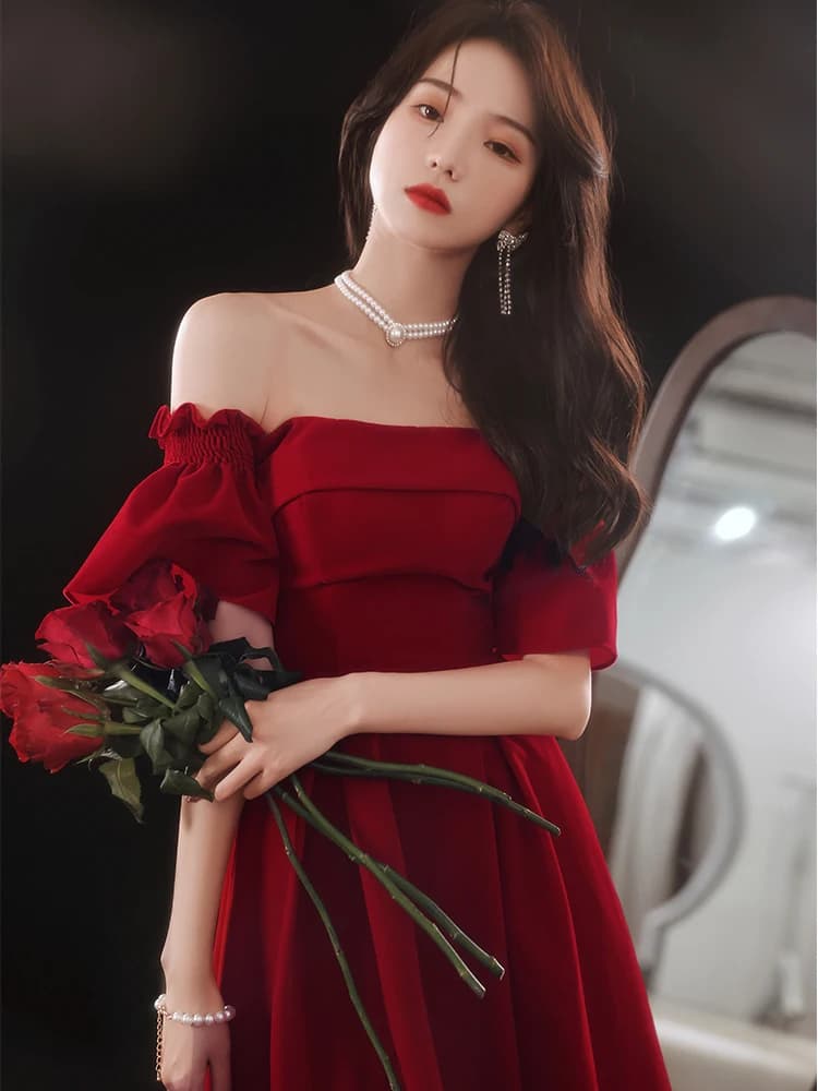 Abito da sposa monospalla rosso lungo e snellente da donna, a maniche corte, per cerimonia di ritorno a casa, stile coreano, tinta unita