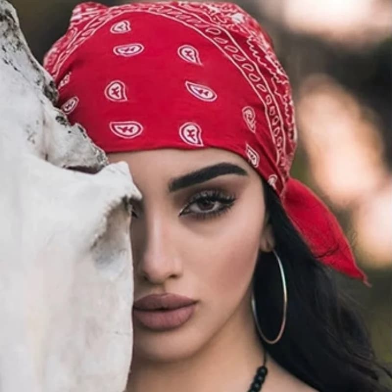 Donne di marca di lusso Hot nuova anacardi stampa 54 * 54 CM foulard semplice sottile piccola sciarpa quadrata cintura per capelli che assorbe il sudore