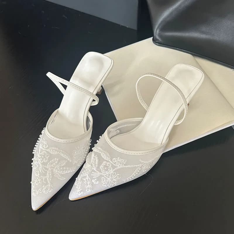 2026 eleganti sandali con cinturino alla caviglia donne sottili tacchi alti pompe designer di marca maglia ricamata fiore cinturino posteriore scarpe da festa di nozze