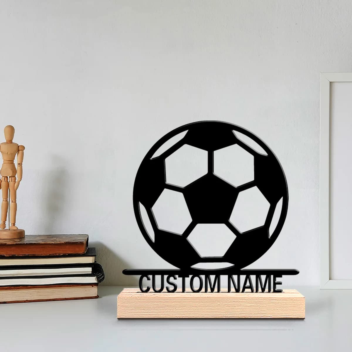 1 Pezzo Elegante Scultura Astratta Personalizzata a Tema Calcio in Ferro Battuto con Base in Legno, Decorazione da Scrivania Artistica e Letteraria