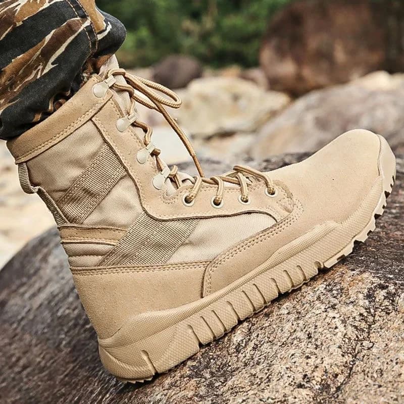 2026 nuovi uomini stivali tattici scarpe da trekking sportive scarpe da ginnastica da uomo alla caviglia all'aperto stivali da combattimento nel deserto stivali Botas Hombre