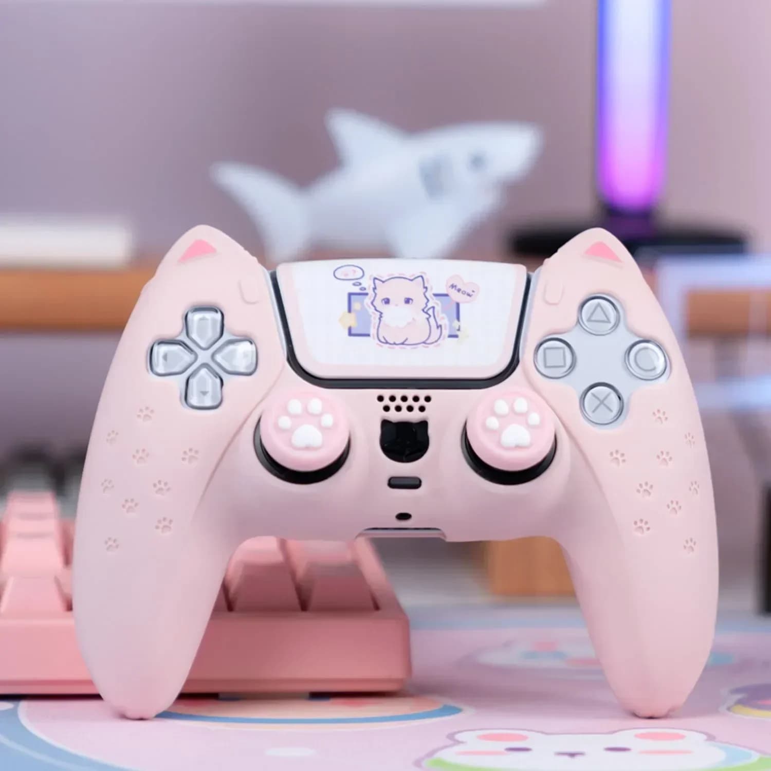 GeekShare Custodia per controller PS5 Set Cappucci per impugnatura per pollice in silicone simpatico gatto + Cover per controller PS5 + Stiker per SONY Playstation 5