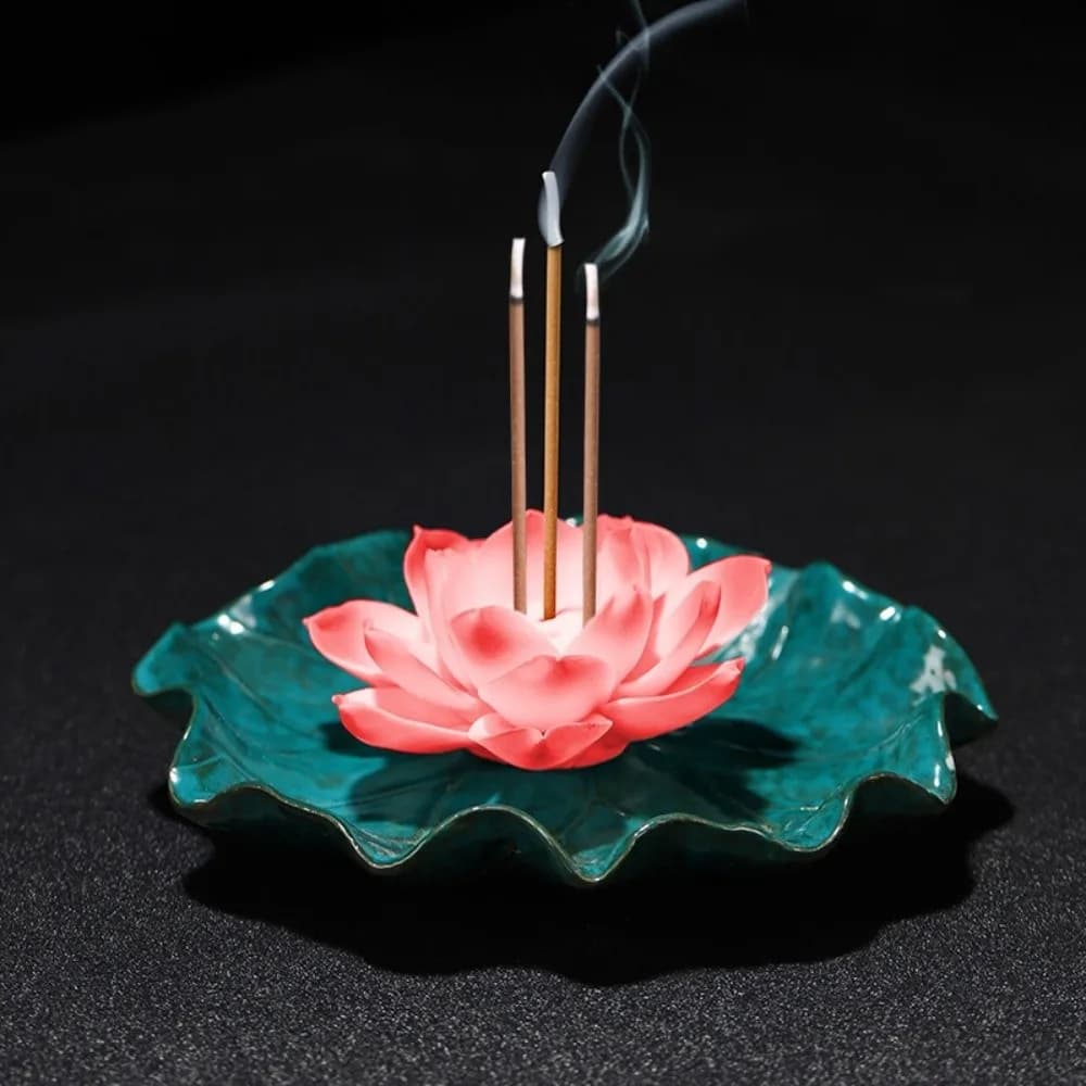 Zen Chinese Style Lotus Incense Burner Ceramics Desk Decor Lotus Tabletop Incense Base Ornament Sleep Aid Incense Stick Burner