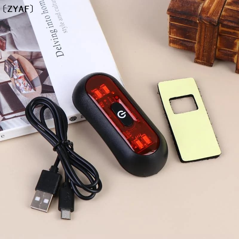 Luce LED per Casco Bicicletta con 4 Lampade, Ricaricabile, Luce Posteriore di Sicurezza per Bici e Moto, Luce USB per Casco Moto〔ZYAF〕
