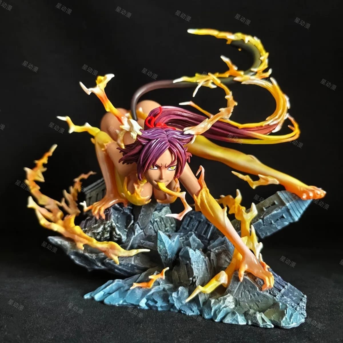 Bleach 23cm Shihouin Yoruichi Anime Figure PVC Action Figures Statue GK Collection Ornamen Scene Model Doll Toys Holiday Gifts