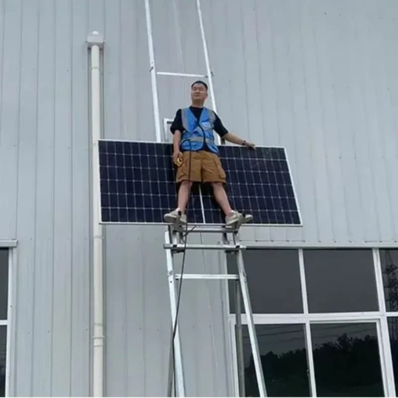 Scaletta per installazione pannello solare Sollevatore elettrico per pannello fotovoltaico