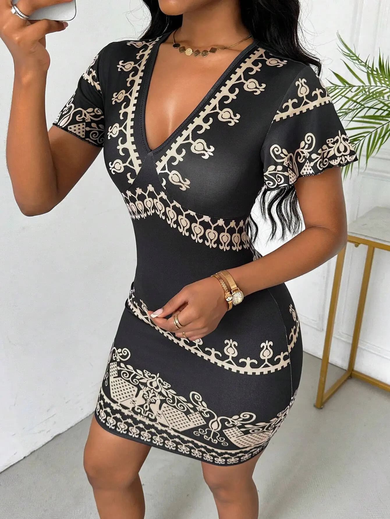 Women Fashionable Print Short Sleeve V-Neck Bodycon Mini Dress