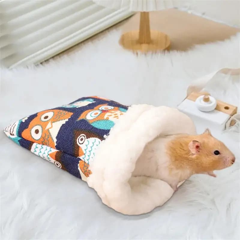 Winter fur bag for hamsters Cozy sleeping bag Small animals for winter heated sack Accessories for pet cages Soft nest for children