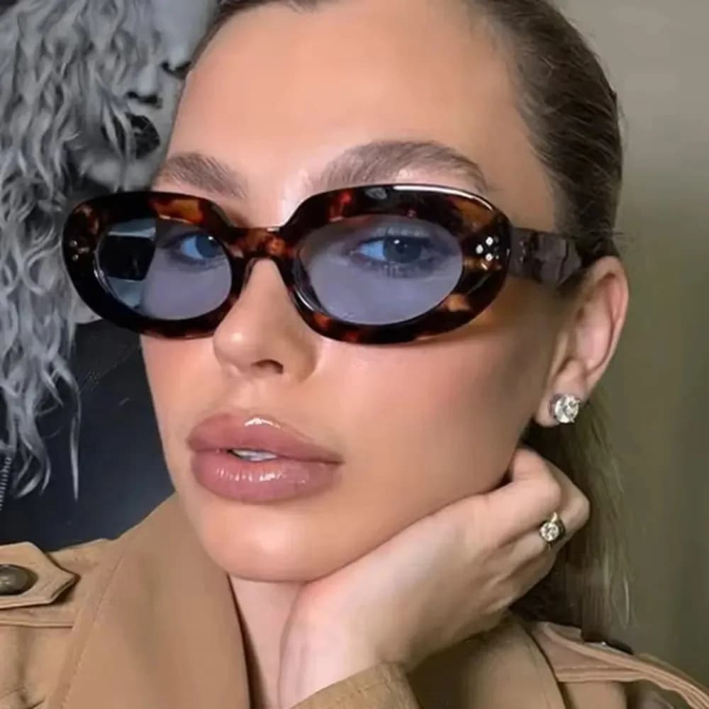 Luxury Brand Designer Classic Sunglasses Vintage oval Sun Glasses Women Men Sun Glasses Trend Punk Popular Travel Rivets Shades