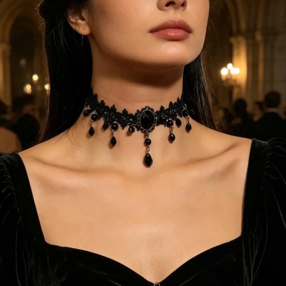 Collana Girocollo Gotica Vintage Classica Nera con Ciondolo in Cristallo Imitazione per Donne, Stile Boho, Regalo di Natale