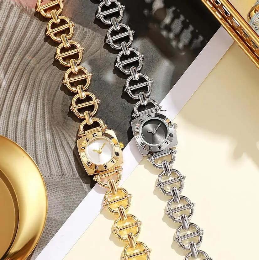 Orologio da Donna di Lusso con Quadrante Quadrato Mini, Bracciale a Catena Oro/Argento, Elegante Segnatempo con Numeri Romani per Signore, Ideale