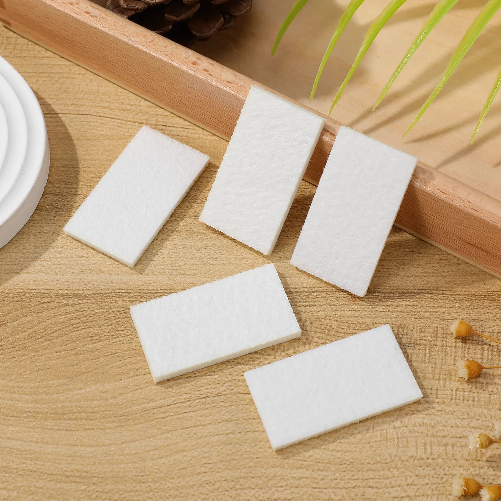 10Pcs Aroma Pads for Humidifiers and Diffusers Portable Scented Oil Refill Pads Compatible with Home Car Aromatherapy Devices