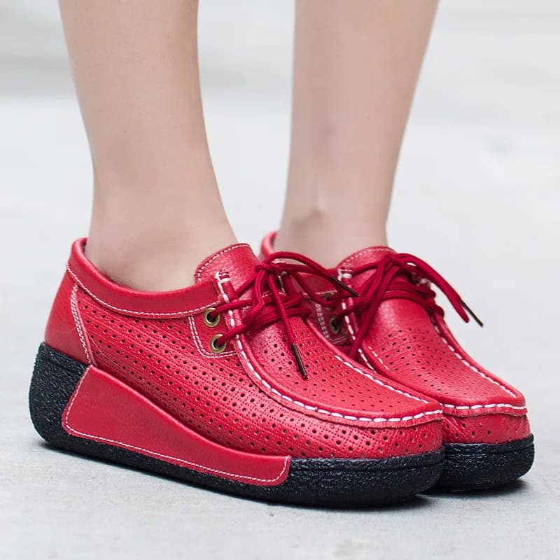 Nuovi arrivi estivi: sneakers plus size da donna con suola spessa, scarpe rock in vera pelle, slip-on con zeppa e taglio cut-out