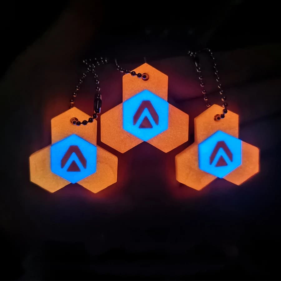 Zaino con fascia da braccio in resina luminosa con estrattore di patch per gancio con pendente a zip esagonale luminoso a contrasto per la decorazione fai-da-te