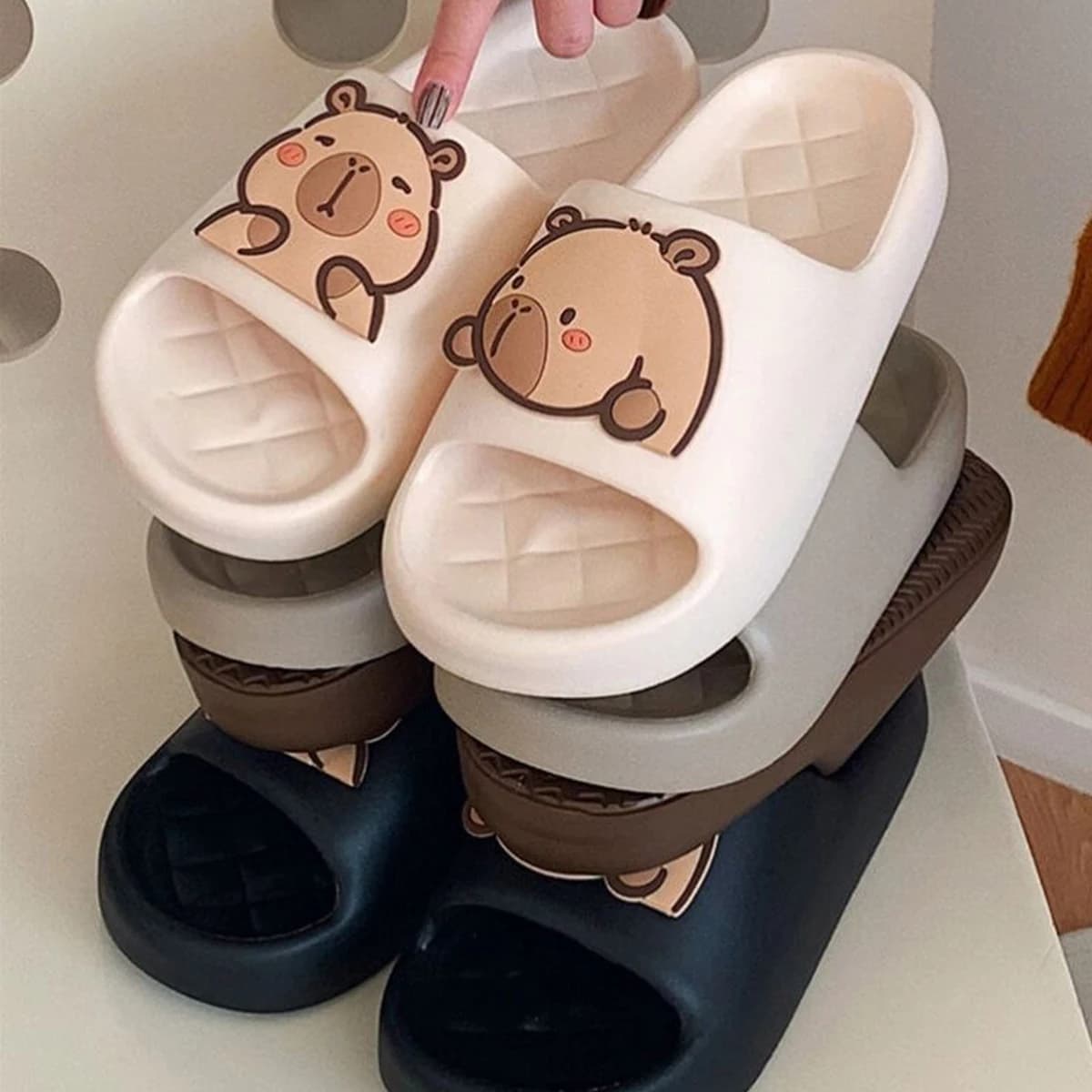 Simpatico capibara design suola spessa pantofole da donna diapositive bagno spiaggia sandali da interno scarpe estive da coppia
