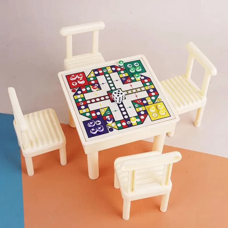 Set di Accessori per Casa delle Bambole, Decorazione in Miniatura, Set di Scacchi, Mini Tavolo con Sedia, Gioco degli Scacchi Volanti, Gioco da Tavolo Ludo, Modello di Gioco Go