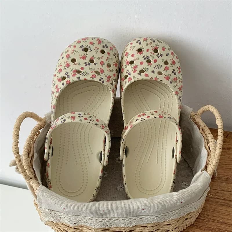 New Summer Floral Girls Ballet Sandals EVA Clogs Women Anti-slip Waterproof Flat Beach Shoes Cute Sweet Mother-Daughter Slippers