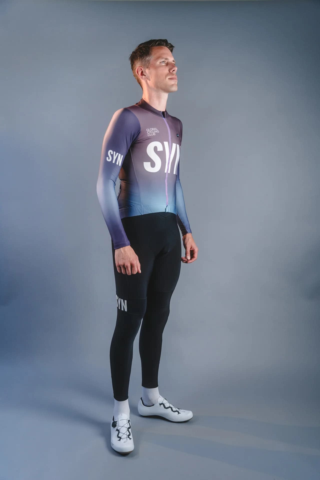SYN-Vestbigliamento da ciclismo da donna a maniche lunghe colorato Maglia da gara per ciclismo su strada aderente e pantaloncini con bretelle con logo riflettente Set anti-UV