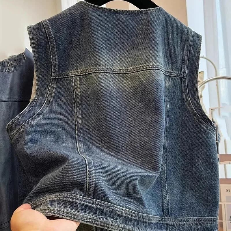 Female Cowboy Sleeveless Jacket Women New Leisure Retro Washed Blue Denim Vest Outwear Autumn Ladies Loose Jeans Waistcoat Coat