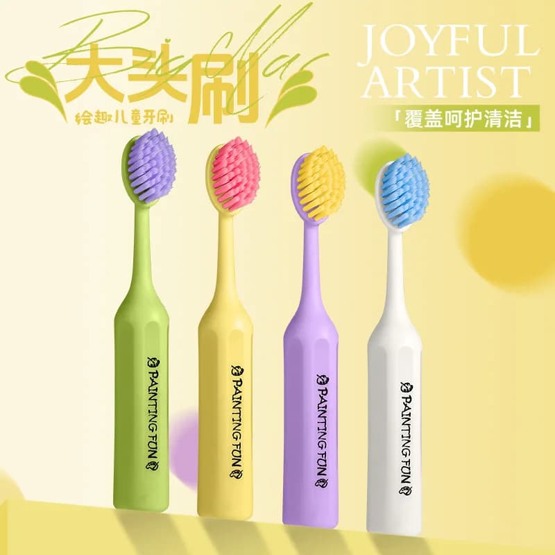 Giant toothbrush for children from 3 to 12 years with soft bristles, non-slip soft bristles, teeth whitening, cleaning and gum protection