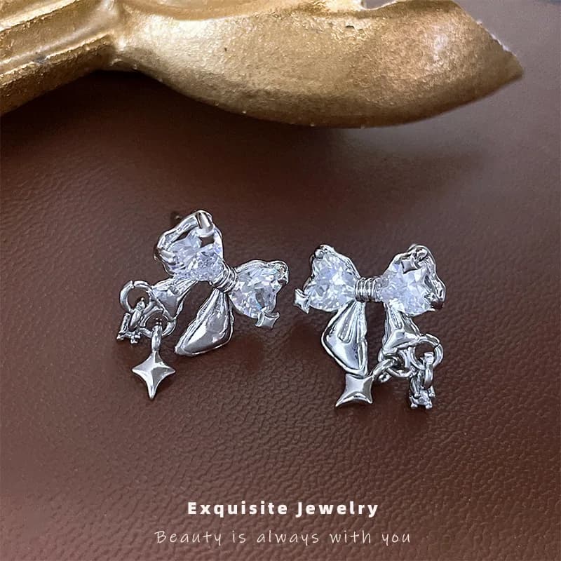 Orecchini ad ago in argento con fiocco in zircone di mango di lusso leggero e alla moda, orecchini di fascia alta con temperamento personale del vento freddo