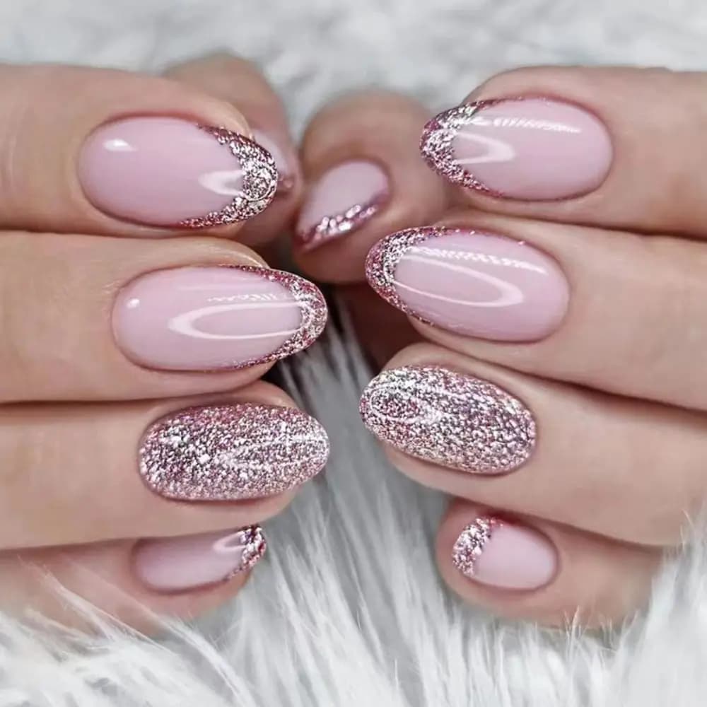 24 Pezzi Unghie Finte a Mandorla con Glitter, Corte, Completamente Finite, Punta Rotonda, Unghie Finte per Donna, Stile Francese, Copertura Completa, Unghie Press-on