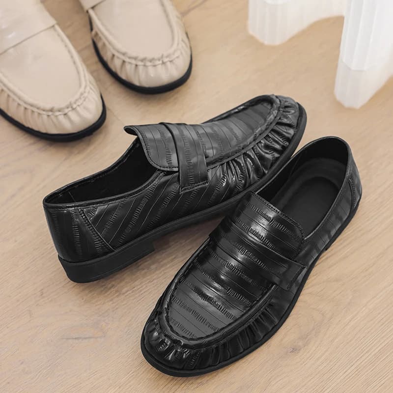 Mocassini da uomo firmati Moda Uomo Scarpe casual Comode scarpe slip on in pelle Scarpe da guida da passeggio antiscivolo Scarpe da lavoro