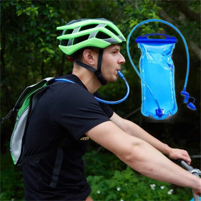 Camping and Hiking backpack with 1L Water bag, Light backpack with Hydrating system