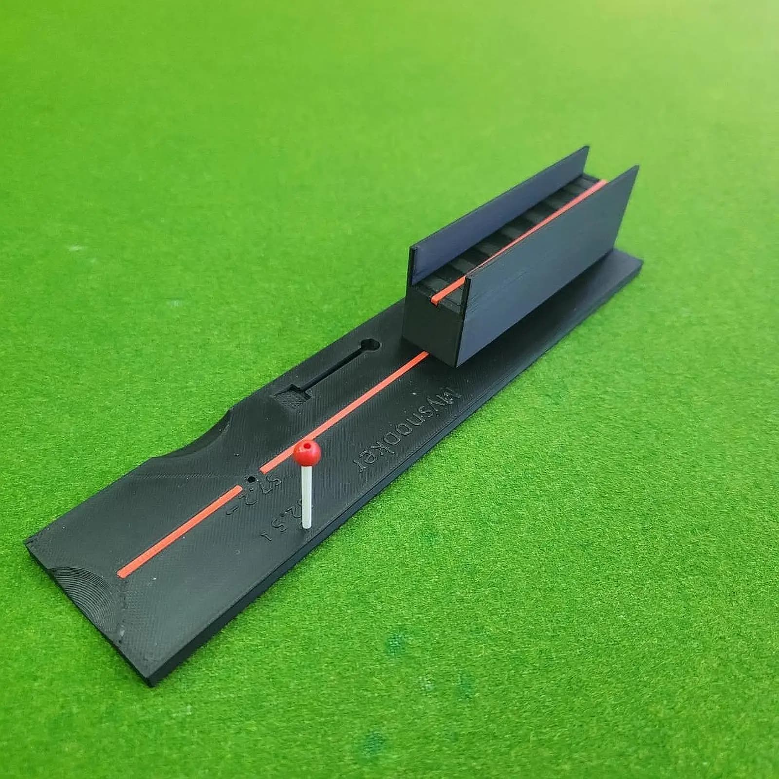Pool Cue Stroke Trainer Dispositivo di allenamento per biliardo Accessori da biliardo per principianti e giocatori Correzione dei colpi