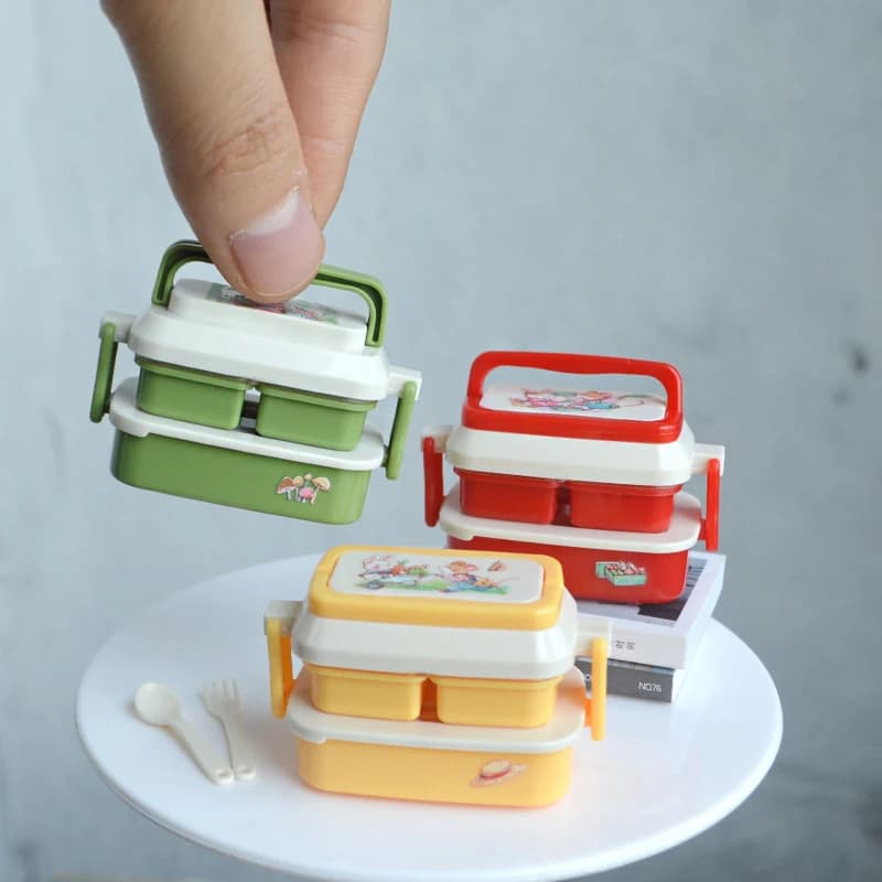 1/12 Simulazione di casa delle bambole Scatola da pranzo portatile Scatola da picnic Modello di bambola Casa Mini Stoviglie da cucina Decorazione Giochi di imitazione Giocattoli