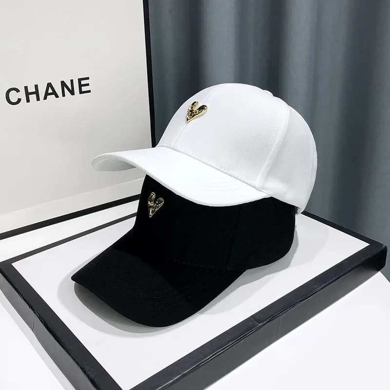 Unisex Love Embroidery Baseball Caps Spring Autumn Outdoor Adjustable Casual Hats Sunscreen Hat