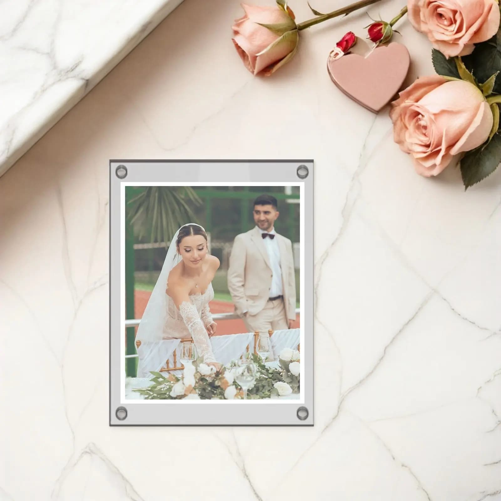 Clear Acrylic Photo Frame Wall Hanging Picture Holder Stylish Home Decor Display Frame Bedroom Picture Frames Photo Holder