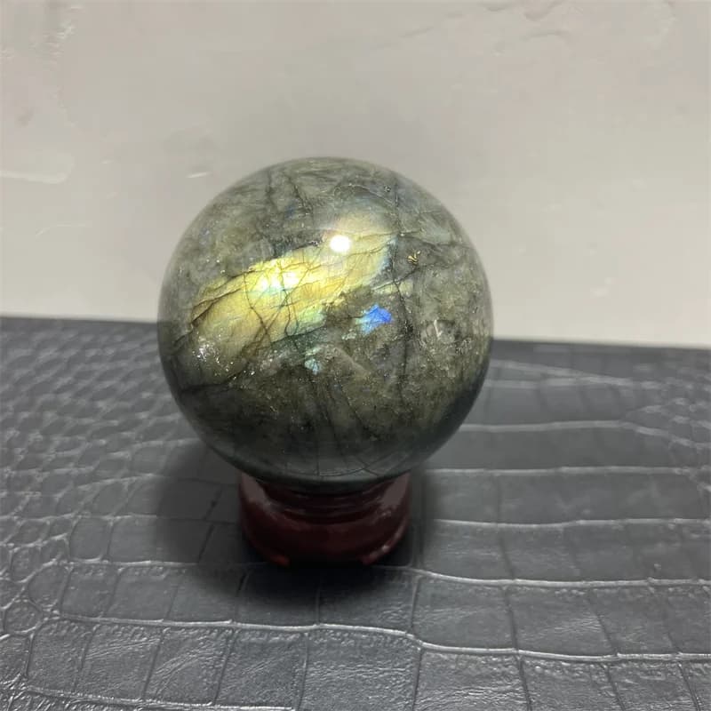 Sfera di cristallo labradorite naturale da 71 mm, quarzo chiaro di luna, sfera magica lucida, ornamenti per la decorazione della casa con base