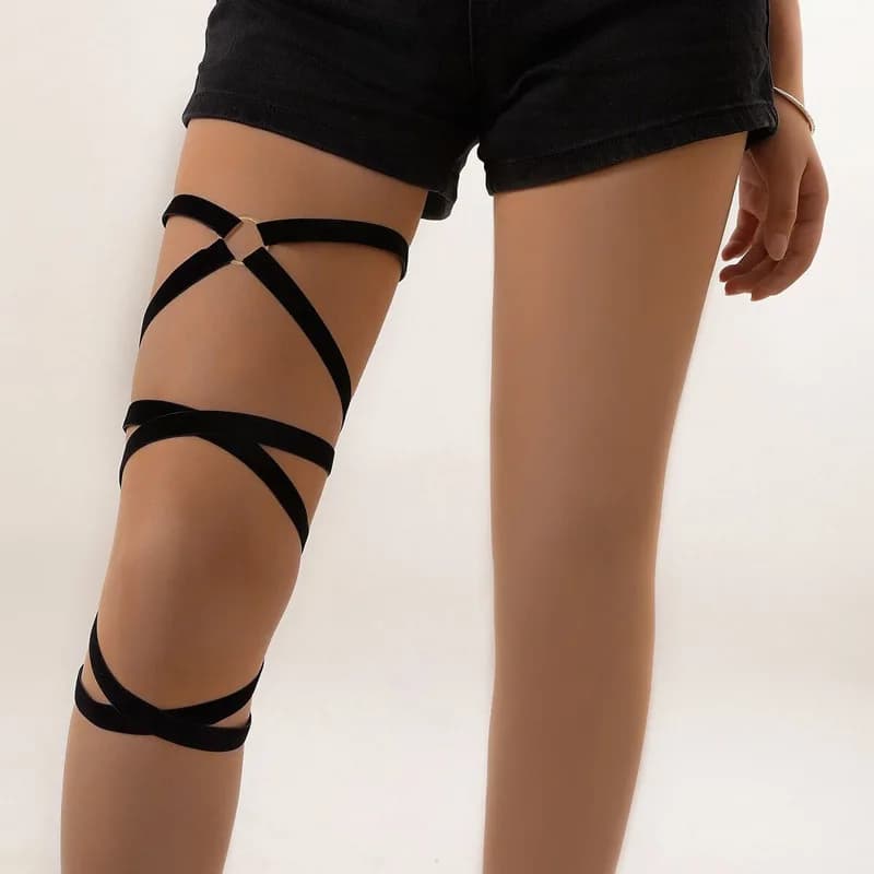Vintage Gothic Elastic Band Bandage Black Leg Thigh Cross for Women Adjustable Garter Belt Versatile Body Beach Y2K Jewelry