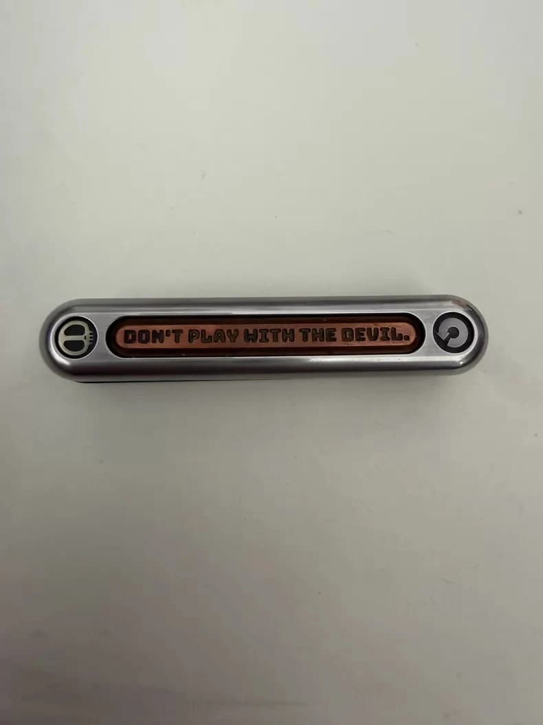 USED EDC LAUTIE Co branded DZ Top D deep-fried dough sticks decompression toy