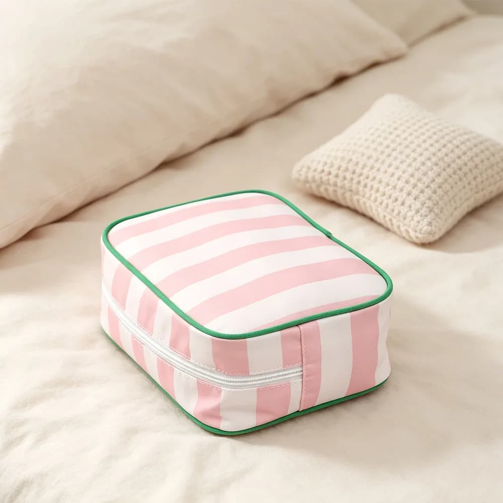 Nuova Borsa Trucchi 2026 a Righe Vibranti con Motivo Mahjong, Custodia Portatile per Accessori da Gioco da Tavolo, Ideale per il Pendolarismo Quotidiano e i Viaggi