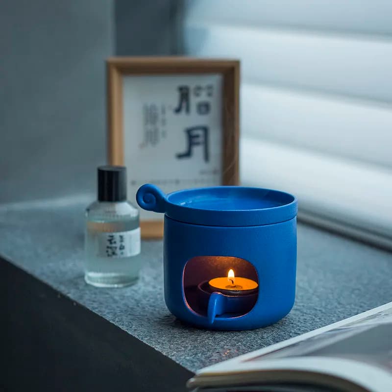 Klein Blue Ceramic Essential Oil Diffuser,Cloud-Inspired Aroma Burner for Home Desk Decor, Modern Ceramic Set with Wooden Sticks