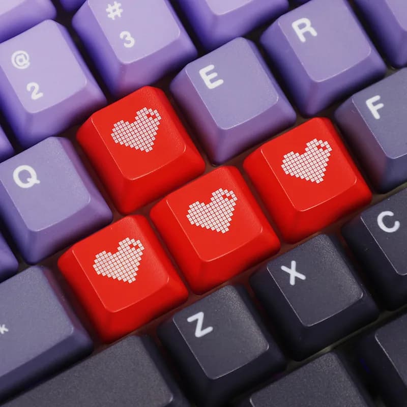 Set di copritasti a forma di cuore con pixel rossi di Esc Enter WASD Arrow Key Caps per tastiera meccanica Profilo OEM Materiale ABS Doppio colpo